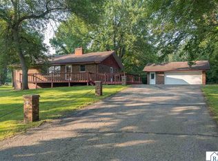 419 Royal Rd, Mankato, MN 56001