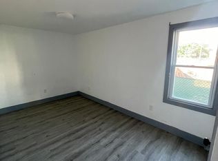 655 S 11th St #A, Newark, NJ 07103