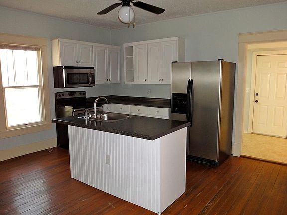 Kitchen with Island
