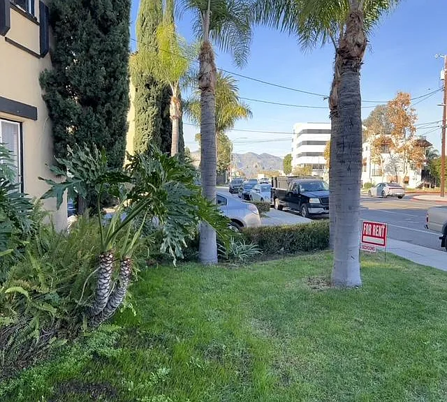 112 W Lomita Ave #3 — Photo 3