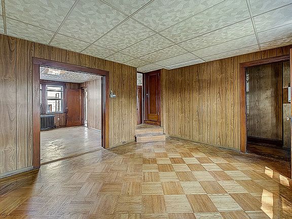 3rd image of 65-08 78th St
