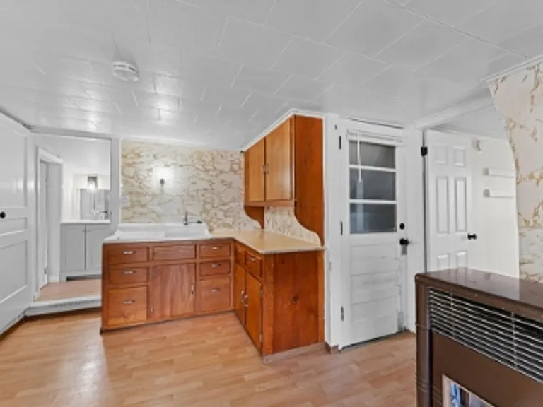 503 W 5th Ave — Photo 3