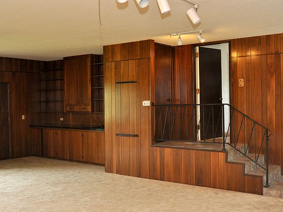 4th image of 655 Ponderosa Dr