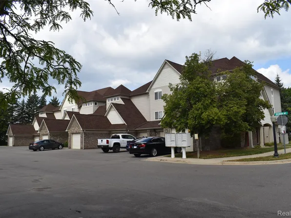 819 Brandon Ave, Pontiac, MI 48340