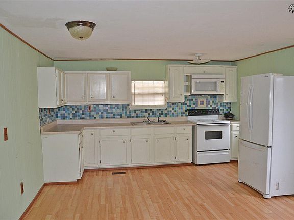 5th image of 718 E Cash St