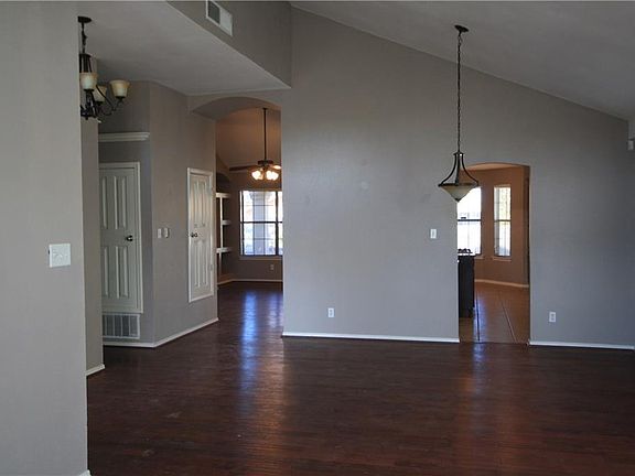 5th image of 809 Paseo Clara Pl