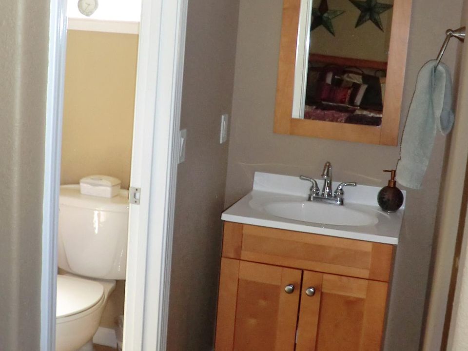1st image of 1625 Jasmine Way