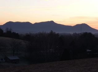 331 Harless Rd, Corryton, TN 37721