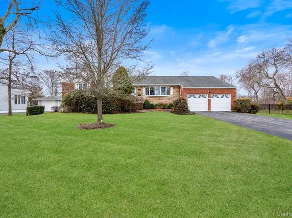 848 Hampshire Road, Bay Shore, NY 11706