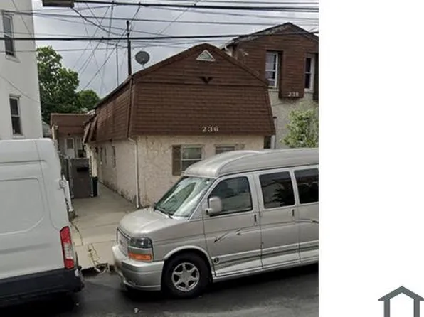 236 Hylan Blvd, Staten Island, NY 10305