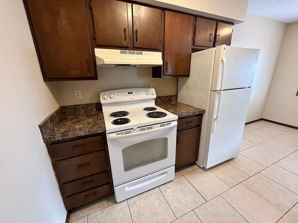 1st image of 3-1843 Knox St #3