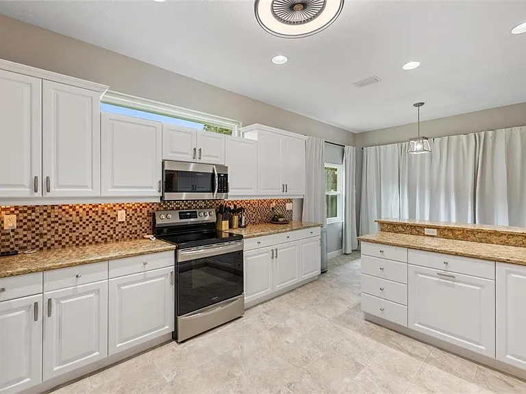 4360 Iola Dr — Photo 15