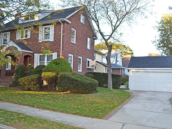 2nd image of 97 Rose Ave