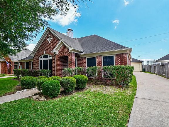 2nd image of 3207 Brook Arbor Ln