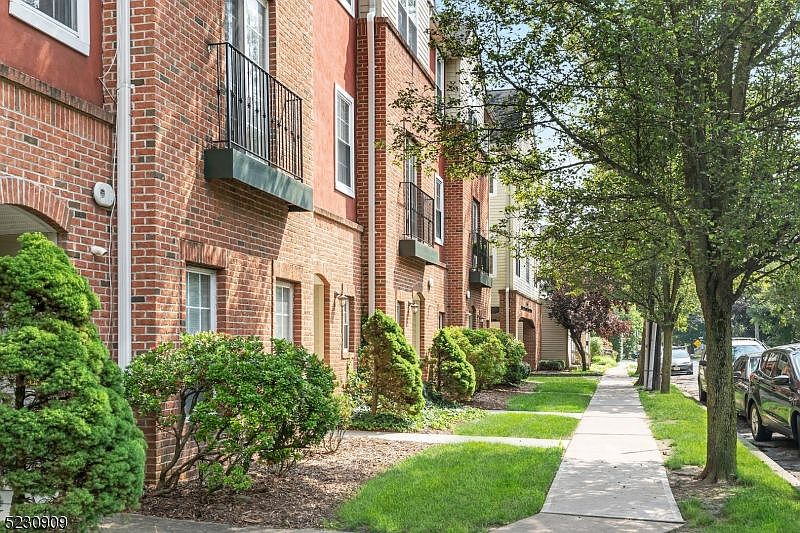 1st image of 26 Church St APT 16