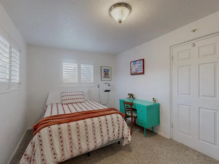 1327 Phoenix Ave NW — Photo 11