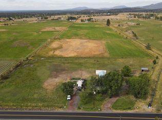 3025 NW Hemlock Ave, Redmond, OR 97756