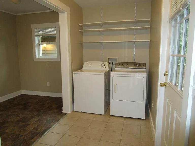 3305 Tarabochia St — Photo 14