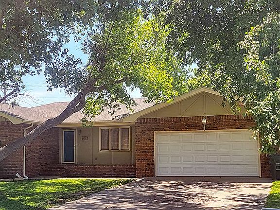 3rd image of 2809 Meadow Lark Ln