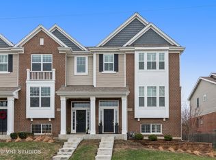 1470 N Charles Ave, Naperville, IL 60563