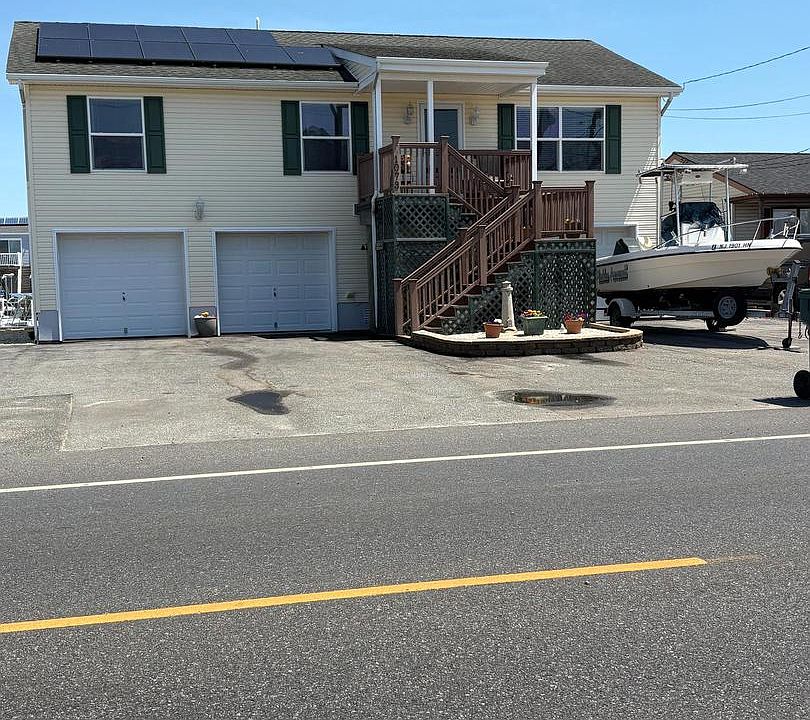 1st image of 1073 Radio Rd