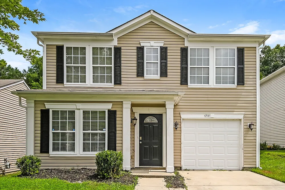 3 bed, 2.5 bath, 2055 sqft, $1,830 — Photo 1