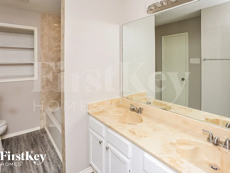 1269 Roan Dr — Photo 13