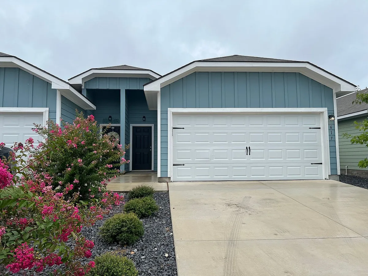 Building Photo - 617 Ashers Pl