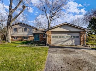 2130 Crystal Marie Dr, Dayton, OH 45431