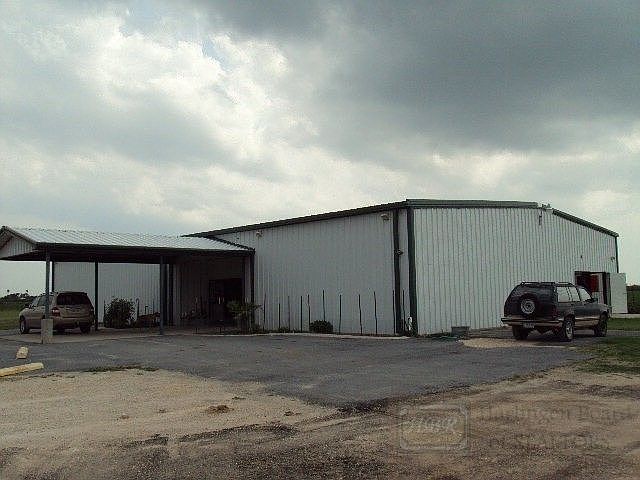 1st image of 17410 State Highway 107