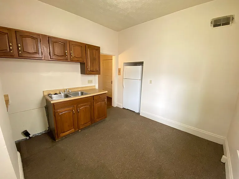 Summit St 1722 GW2 — Photo 5
