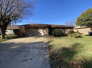 2904 Green Ridge St, Fort Worth, TX 76133