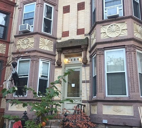 2nd image of 550 11th St APT 4L