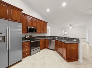 2202 SW Haycraft Cir, Port Saint Lucie, FL 34953