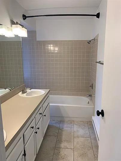 23574 Pondview Pl — Photo 10