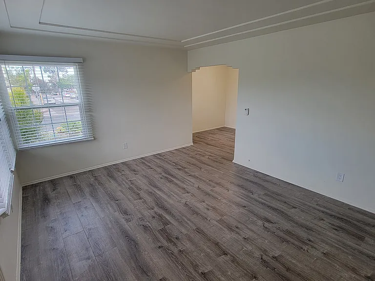 6704 Mohawk St — Photo 7