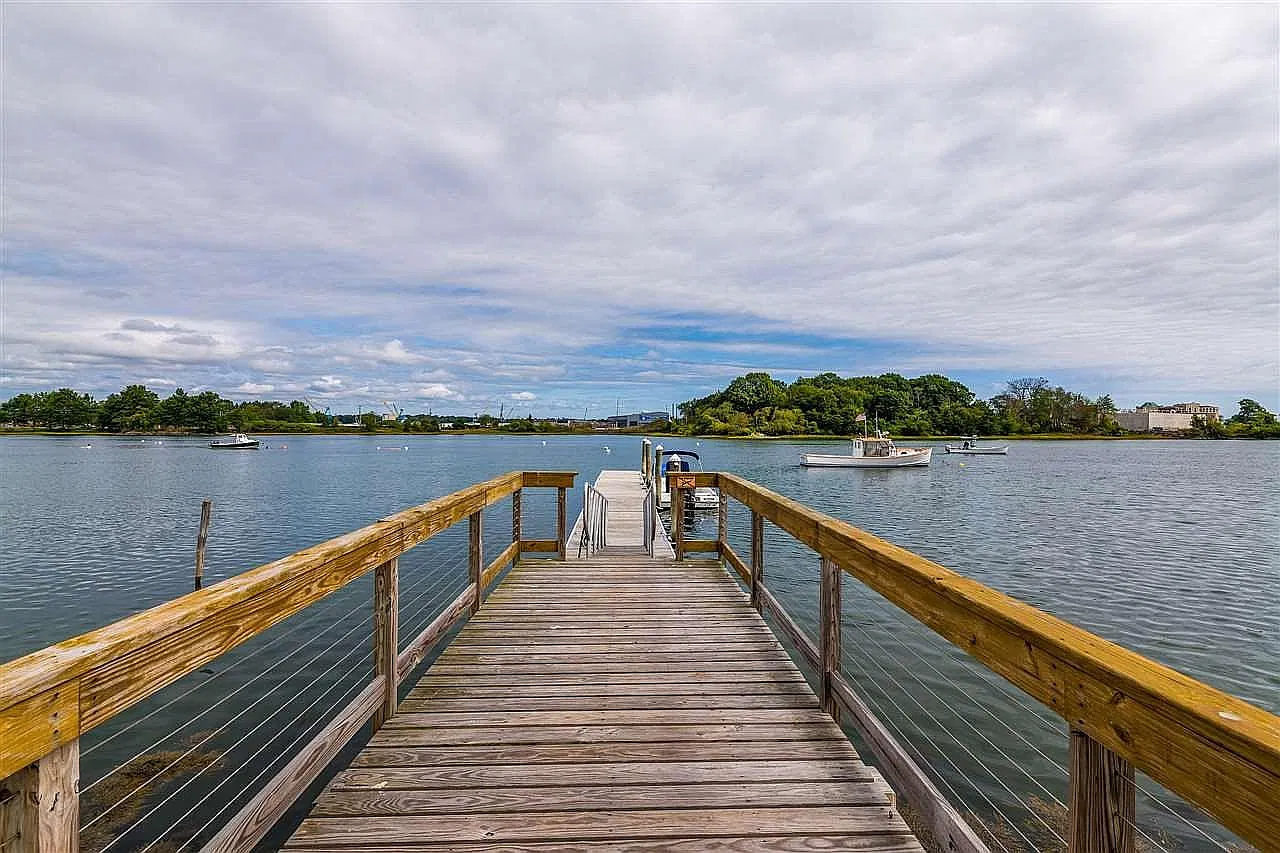 1 bed, 1.5 bath, 950 sqft, $3,800 — Photo 2