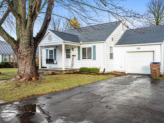 3rd image of 403 Westwood Dr
