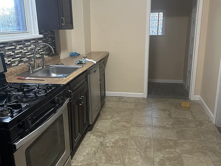 2945 Churchview Ave — Photo 14