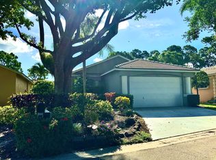 153 Harbor Lake Cir, Greenacres, FL 33413