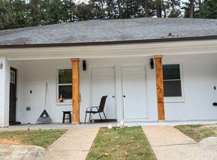 1116 Summer Brook Rd, Atlanta, GA 30349