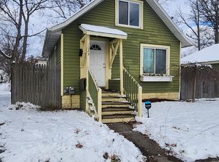 1025 Euclid Pl, Lansing, MI 48912