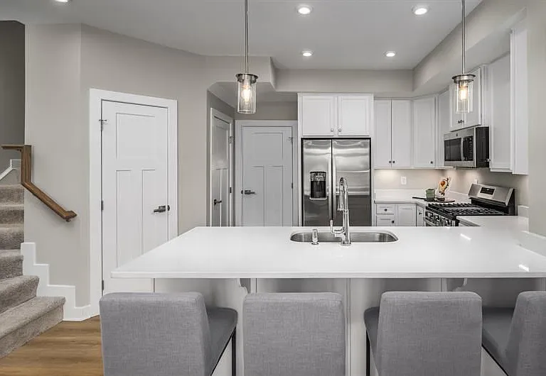 7966 Williamson Blvd — Photo 34