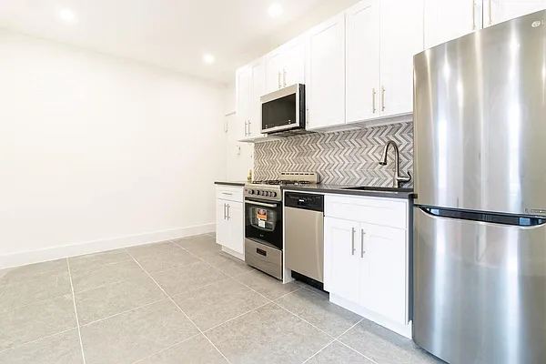 Rented by Empire City Real Estate LLC | media 13