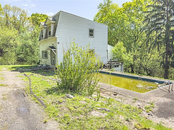 2nd image of 283 Bascom Ave