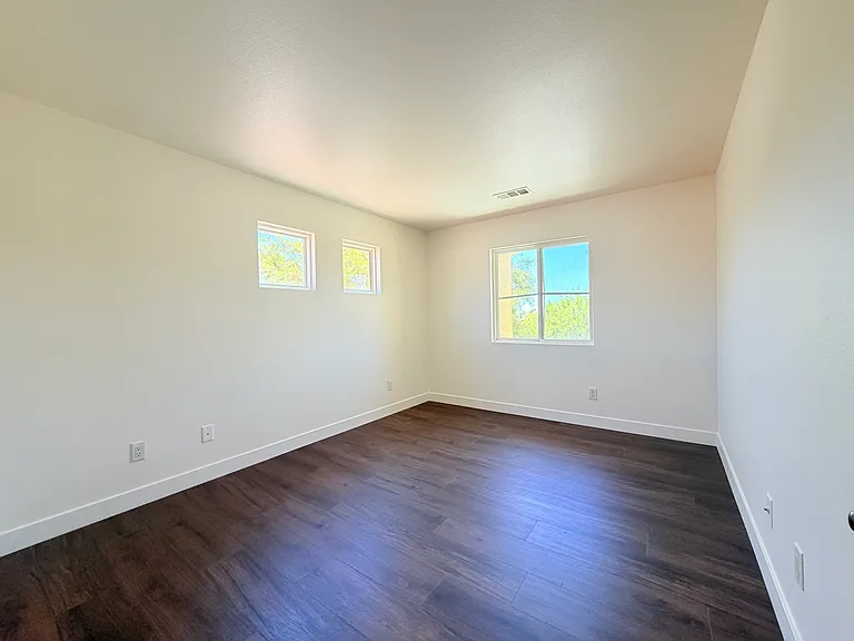 28330 Linda Vista St — Photo 32