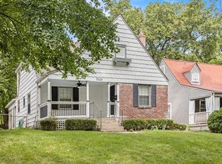 7228 Walnut St, Kansas City, MO 64114