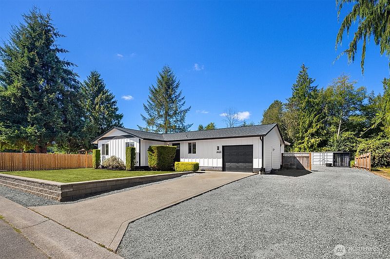 2nd image of 14006 57th Avenue NE