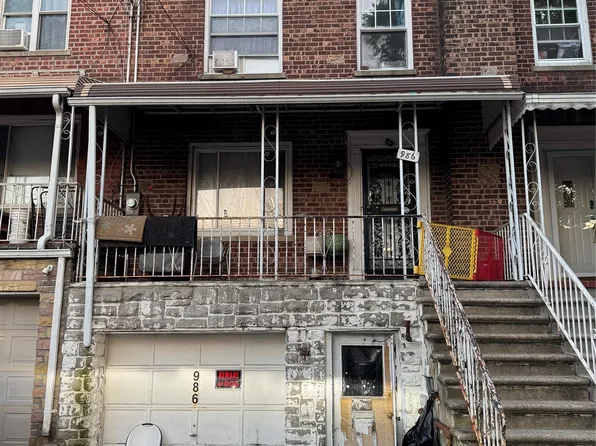 986 Neill Avenue, Bronx, NY 10462