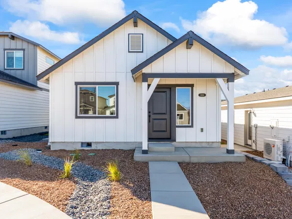 3984 SW Obsidian Pl, Redmond, OR 97756